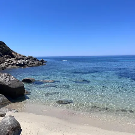 Marino P By La Via Del Mare Viaggi E Vacanze Сasa de vacaciones Villasimius